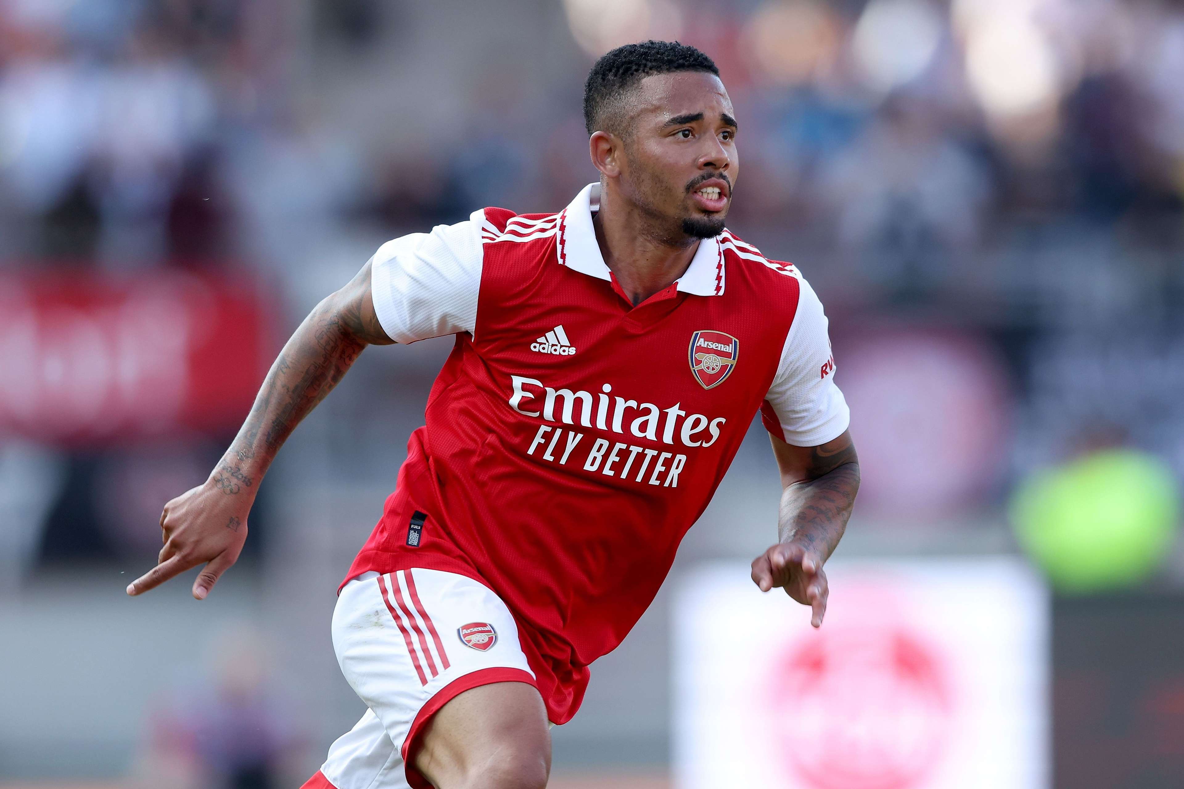 他的出场时 他的出场时